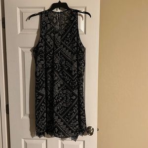 Super cute black and white summer dress